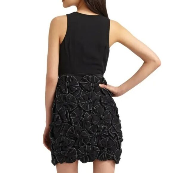FOREVER 21 XXI LITTLE BLACK SHORT FLOWERS DRESS - Picture 1 of 15